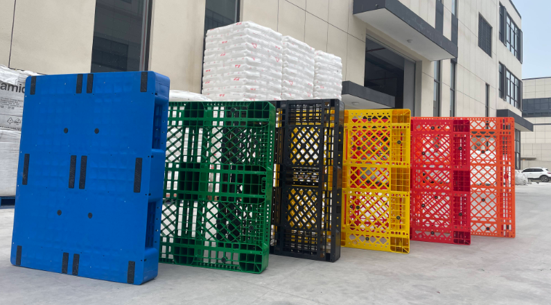 如何选择合适的塑料托盘？
